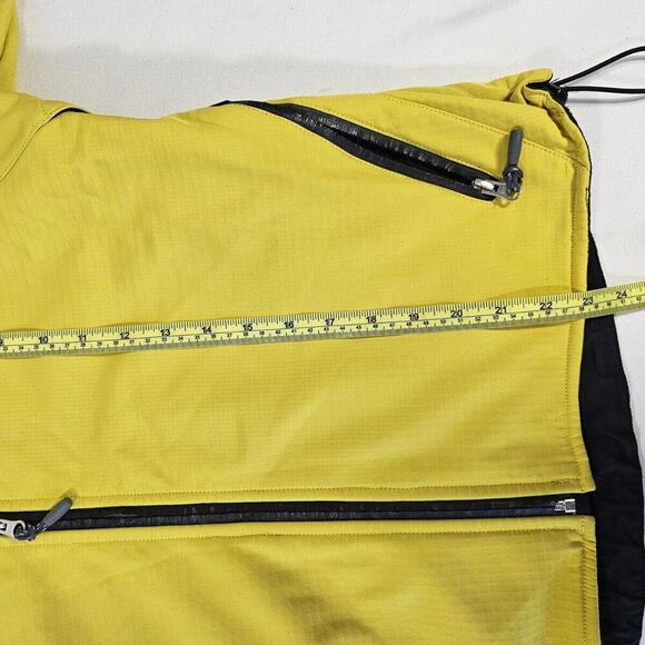 Obermeyer Womans Zip Jacket. Medium. Yellow Full Wsrm Base Layer - Picture 9 of 9